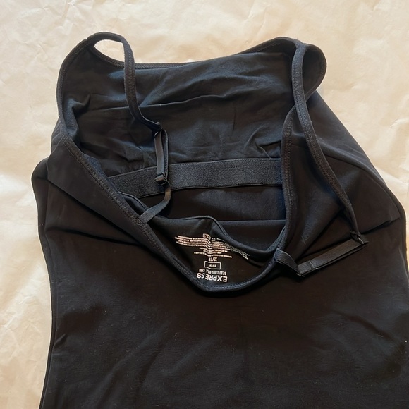 Express tank top! - Picture 3 of 3